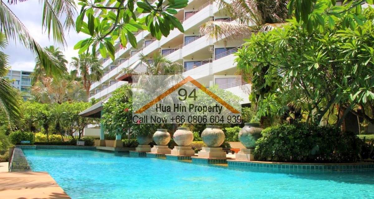 SC94144 Palm Pavilion Lake Side 9th floor unit with 2 large balcony’s located just minutes north of Hua Hin Town Centre