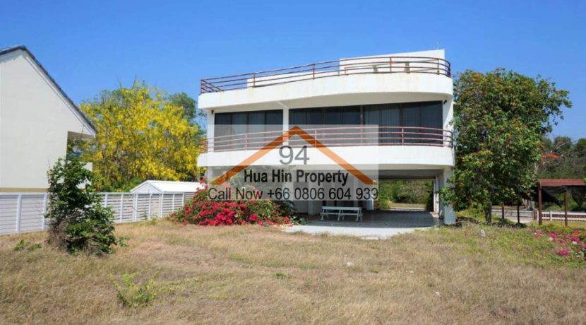 SH94237 Absolute Beachfront House For Sale in Cha Am_005