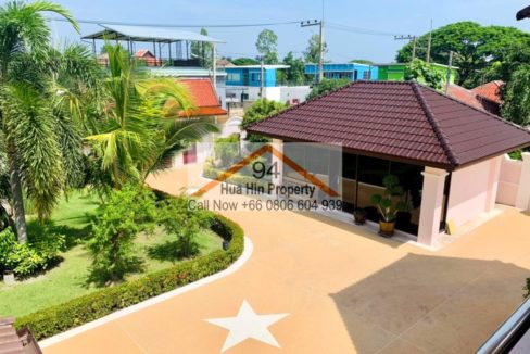 SH94318 2 storey amazing pool villa Hua Hin Samorprong_010
