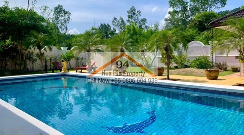 SH94318 2 storey amazing pool villa Hua Hin Samorprong_023