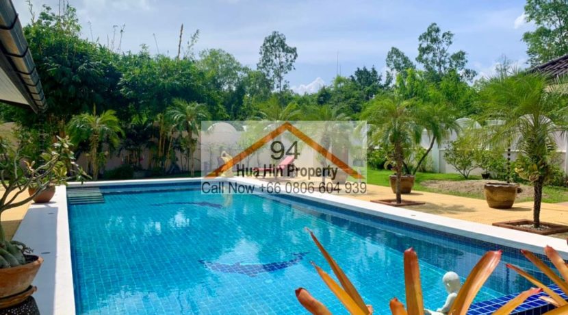 SH94318 2 storey amazing pool villa Hua Hin Samorprong_024