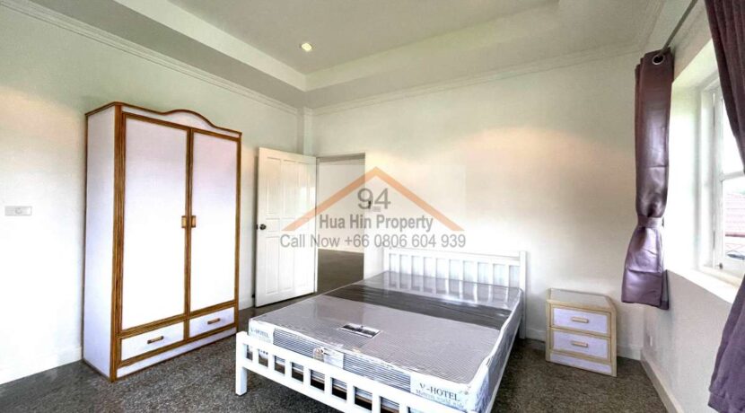 RH94108 Big house and plot for rent soi 94_078