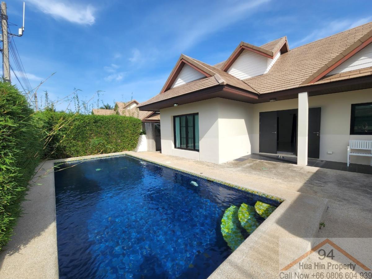 RH94116 Bright modern and spacious family pool villa on the very popular Hua Hin Soi 102