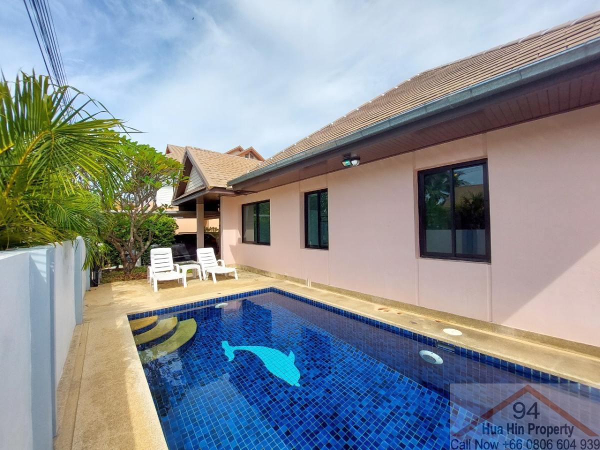 SH94443 Beautiful pool villa for rent and sale on the very popular Hua Hin Soi 102 with less than 2 km to the beach