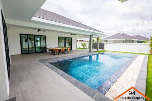 Hua Hin New Pool Villa FOR SALE Call 0856659532_035