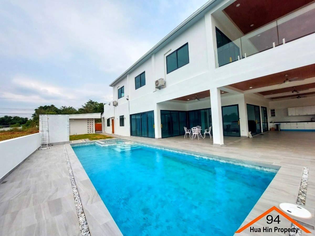 SH94508: Unique and modern 5 bed pool villa new to the market Q1 2023, priced for quick sale – between Hua Hin and Pranburi, close to Khao Tao beach + golf