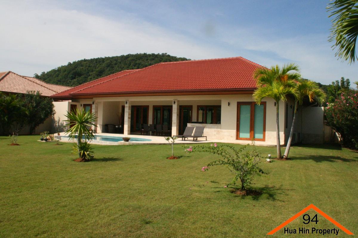 SH94522: Balinese style pool villa for sale on popular Hana Village estate near Khao Kalok beach, Pranburi – 30 KM south of Hua Hin