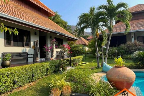 White Lotus 2 Luxury Bali Pool Villa Hua Hin_049