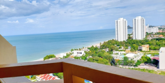 SC94205: Condo Chain for Sale, Newly Renovated, Fully Furnished, Low Common fees, Only 100 m. to the Beach!