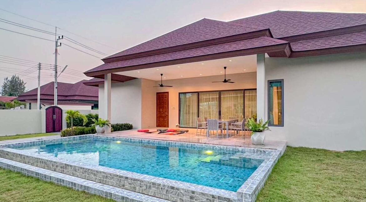 luxury pool villa for sale 12582 huahin 12582thailand