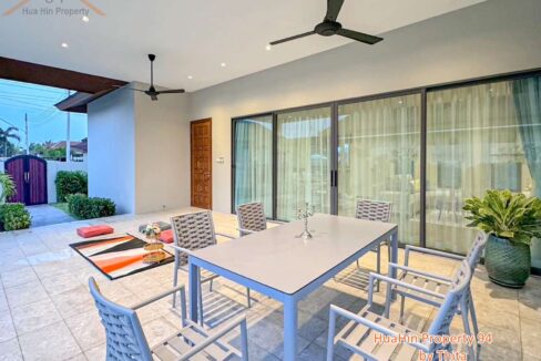 luxury pool villa for sale 12585 huahin 12585thailand