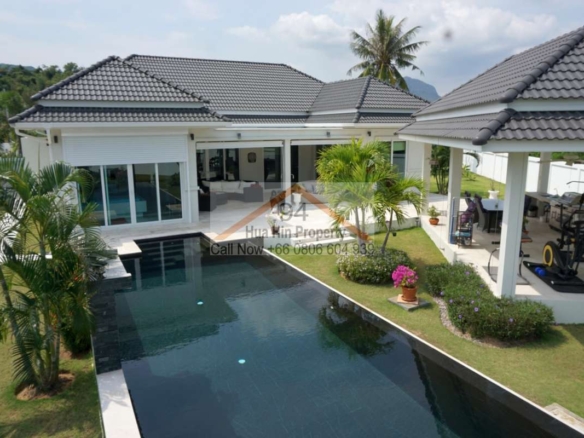 SH94414 White Beach Villas Samroiyot: Beach on one side, mountains on the other! Ready to move in pool villa