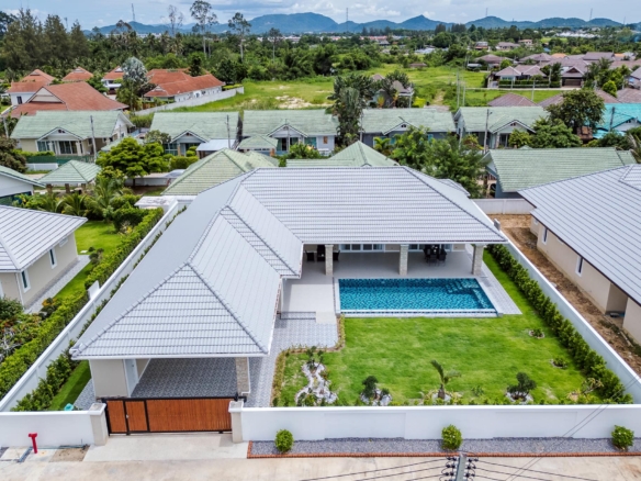 SH94557 Price Reduced! Luxury Pool Villa in Hua Hin – Now Only 11 Million Baht! SIAM VILLA 2, TYPE: D1 – Exclusive Home in Thap Tai, Hua Hin