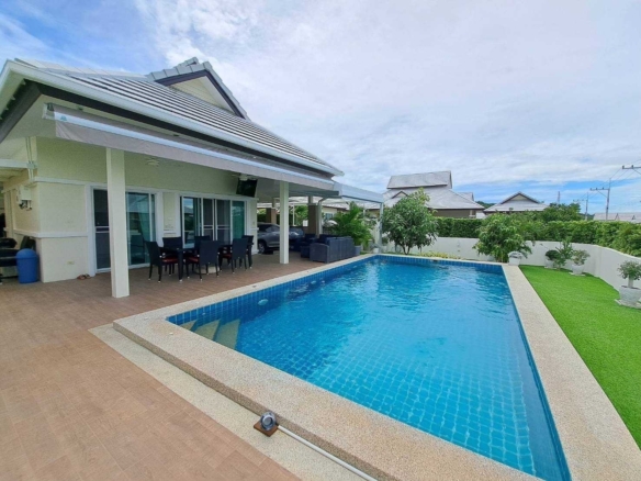 SH94611 Modern Pool Villa for Sale in Emerald Scenery Hua Hin