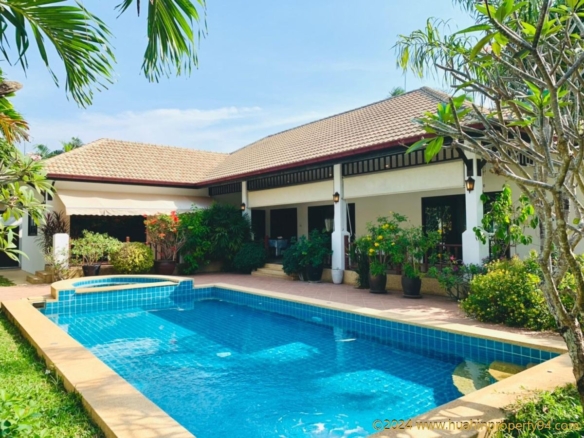 SH94606 Nature Valley No.2 – A peaceful boutique retreat in Hin Lek Fai, just 4.5 km from Hua Hin’s vibrant center and beautiful beaches. Perfect for those seeking tranquility and convenience.