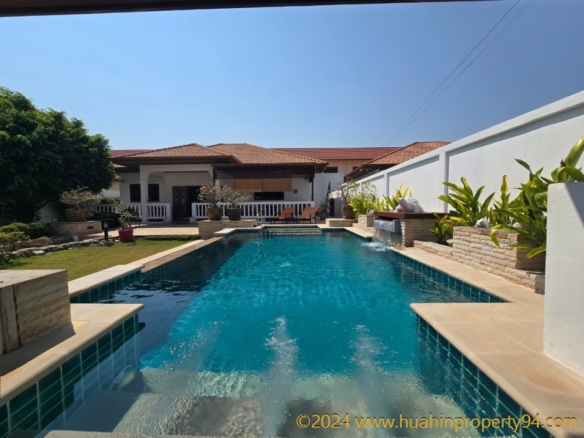 SH94637 HOT DEAL! Price Reduced to 7.9M THB – Beautiful Pool Villa in the Heart of Hua Hin (Soi 94)
