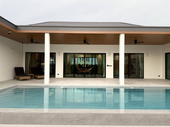 SH94655 Hillside Hamlet Homes 10 Luxury Mountain-View Pool Villa in Hua Hin – Ready to Move In