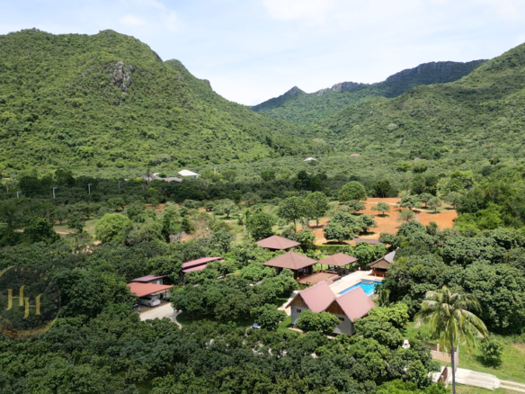 SH94691 Dream Estate for Sale 4 Rai Resort-Style Home with Mountain Views & Pool – Sam Roi Yot-Pranburi 2mins to the beach, 30mins to Hua Hin.