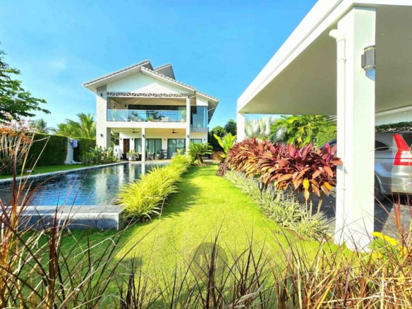 SH94694 Urgent Sale – Large 2-Storey Pool Villa Hua Hin 112, 8 minutes to Hua Hin city center