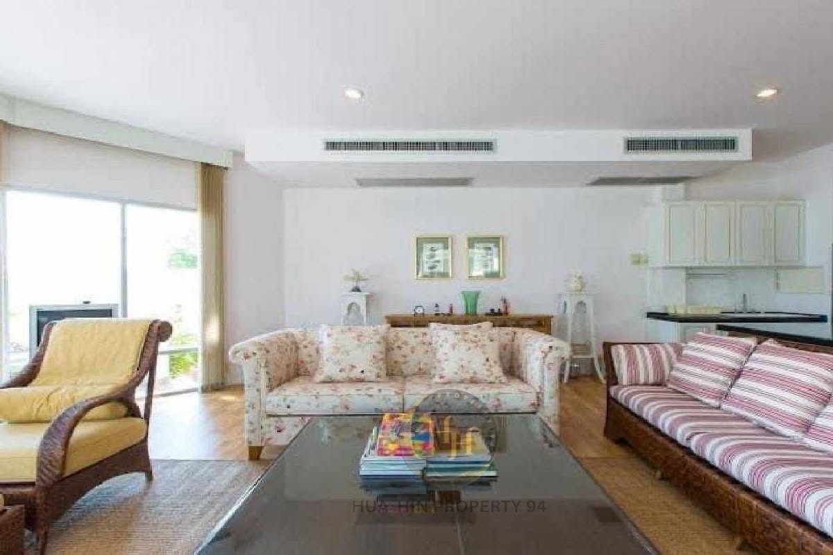 SC94699 Baan Kredsai Pranburi is a front-row beachfront condominium located approximately 20 minutes from Hua Hin, featuring a unit directly on the beach with open sea views and a high level of privacy.
