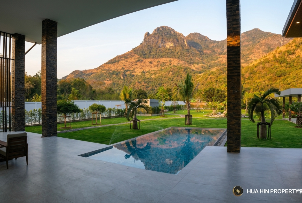 SH94710 Luxury Contemporary Pool Villa with Mountain Views Sam Roi Yot, Near Hua Hin – Thailand