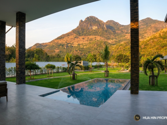 SH94710 Luxury Contemporary Pool Villa with Mountain Views Sam Roi Yot, Near Hua Hin – Thailand