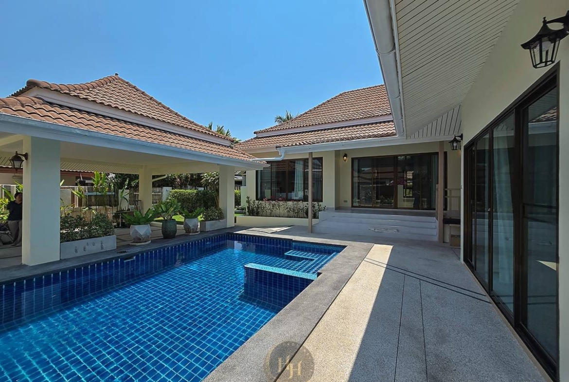 SH94714 Renovated Pool Villa for Sale in Hua Hin Soi 102 | Close to Beach | Fully Furnished
