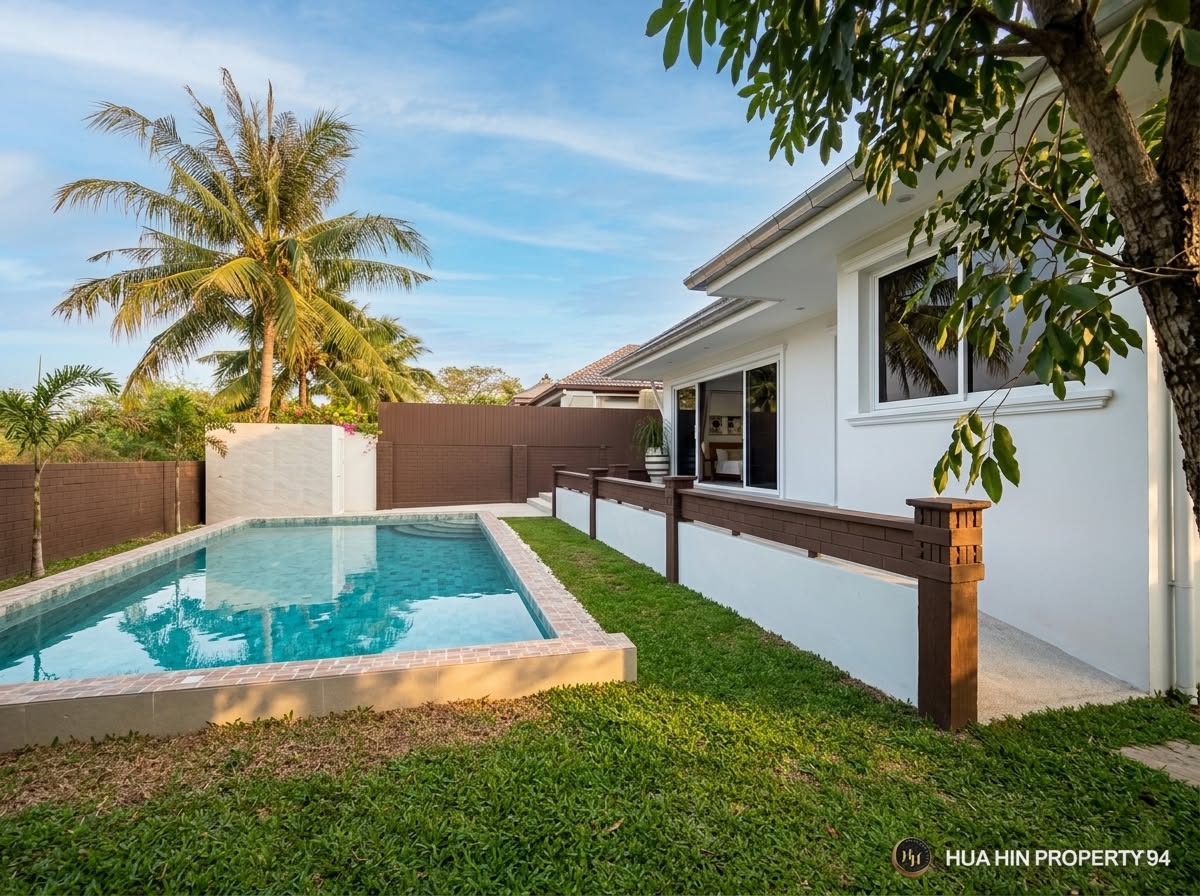 SH94717 FULLY RENOVATED LUXURY POOL VILLA FOR SALE | HUA HIN SOI 102