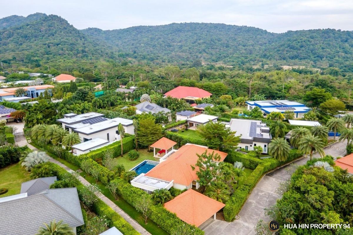 SH94723 Baan Ing Phu Villa — Hua Hin