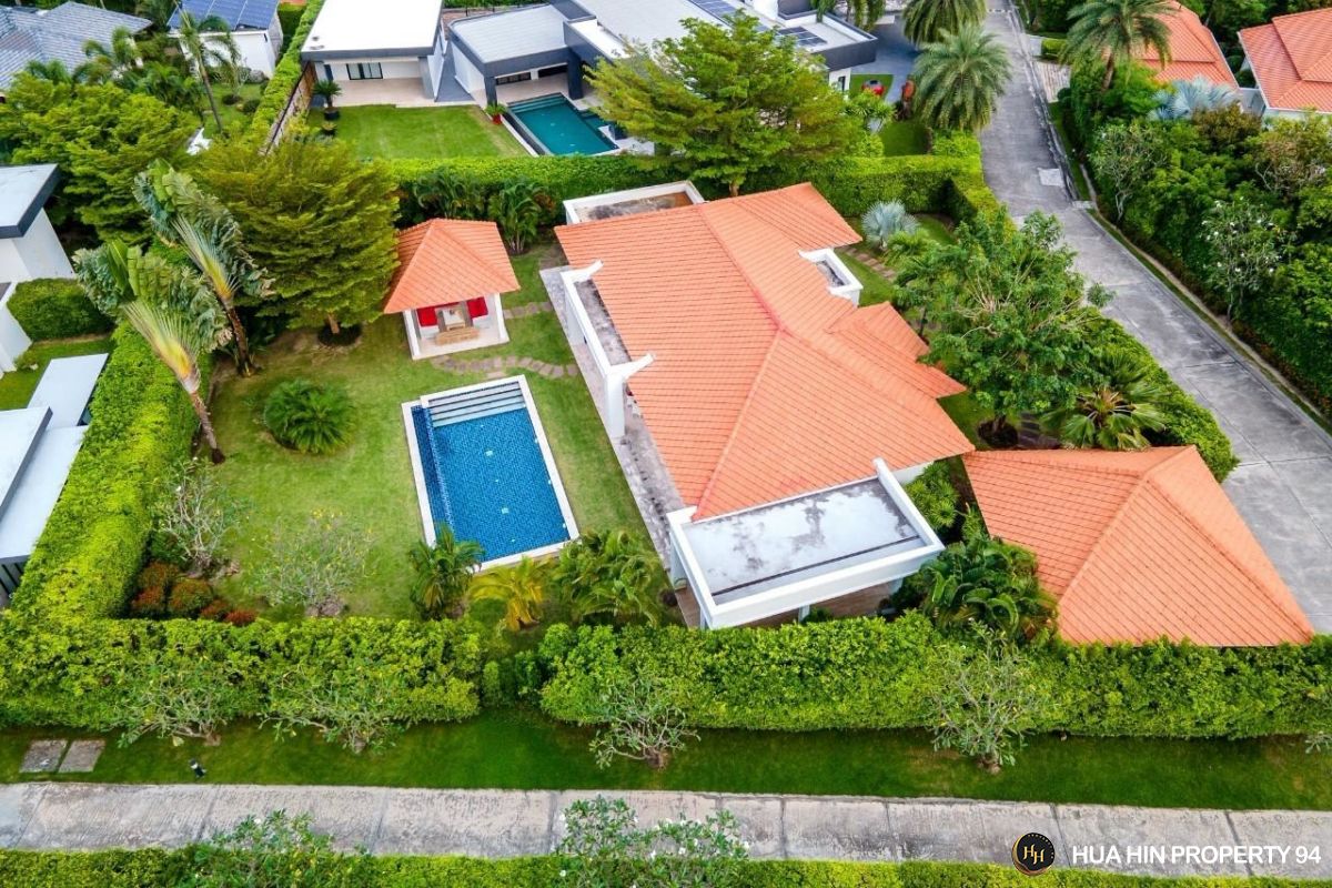 SH94723 Baan Ing Phu Villa — Hua Hin