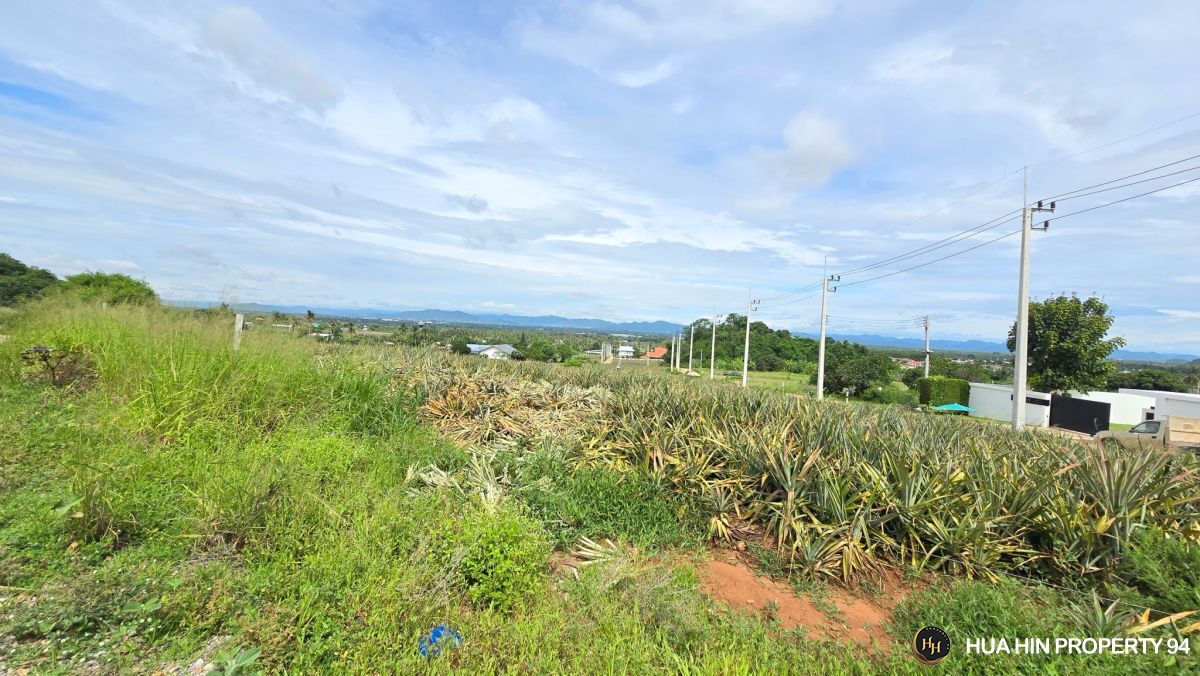 2.8d06Huahin SL94724 Rare Elevated Land with Panoramic Mountain Views — Khao Tao, Hua Hin