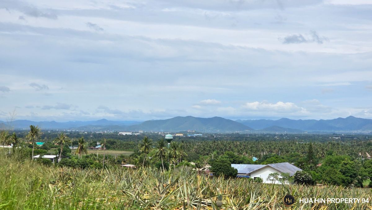 2.8d09Huahin SL94724 Rare Elevated Land with Panoramic Mountain Views — Khao Tao, Hua Hin
