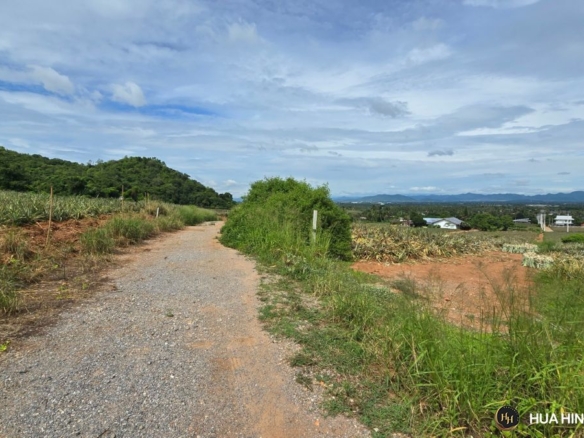 SL94724 Rare Elevated Land with Panoramic Mountain Views — Khao Tao, Hua Hin