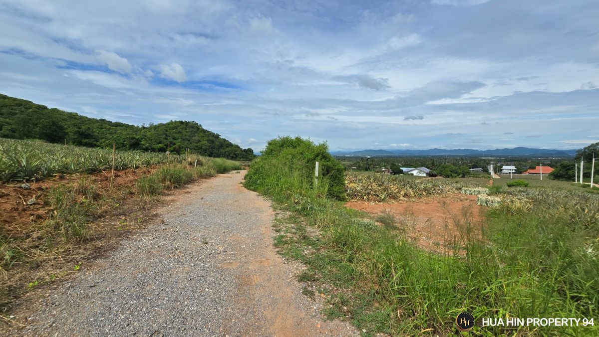2.8d10Huahin SL94724 Rare Elevated Land with Panoramic Mountain Views — Khao Tao, Hua Hin