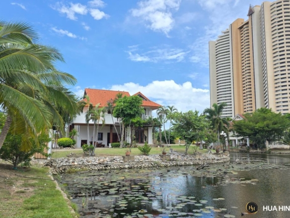 SH94726 Peaceful 2-Storey Lotus Pond View Villa for Sale – Cha-am